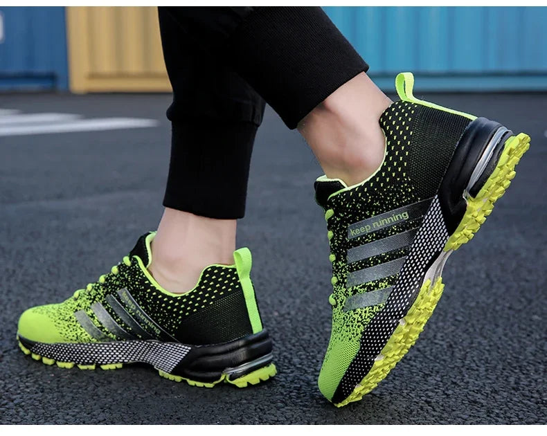 Men Sneakers Fashion Breathable Mesh Comfortable Black Sports Shoes Anti-Slip Outdoor Casual Running Mens Shoe Zapatillas Hombre