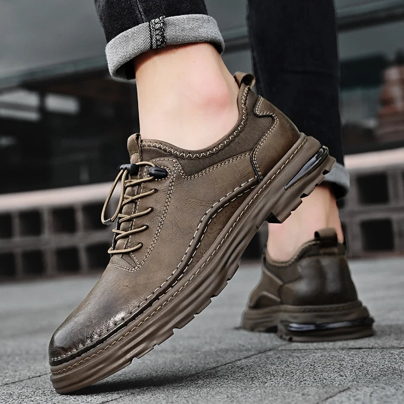 Solid Color Casual Board Shoes Versatile Trendy Sports Sneakers Fashion Lace Up Mens Oxford Shoes Retro Style Male Business Shoe