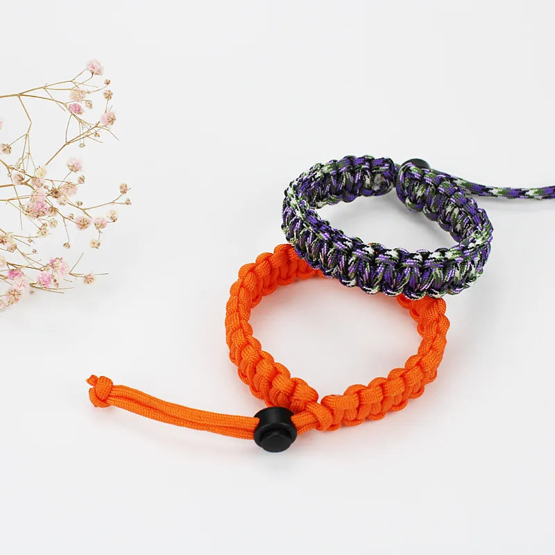 Adjustable Men Women Survival Emergency Bracelet Paracord Bracelet Weaving Wristband for Camping Hiking Outdoor Tool Accessories
