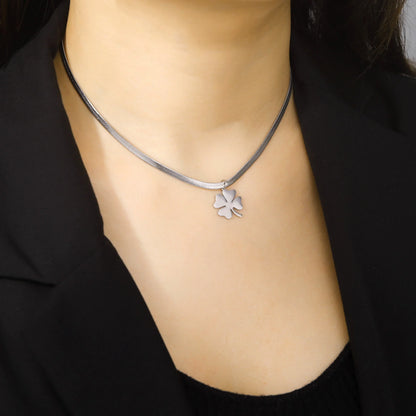 HIPEE Lucky Four-leaf Clover Pendant Necklace – Stainless Steel Snake Chain