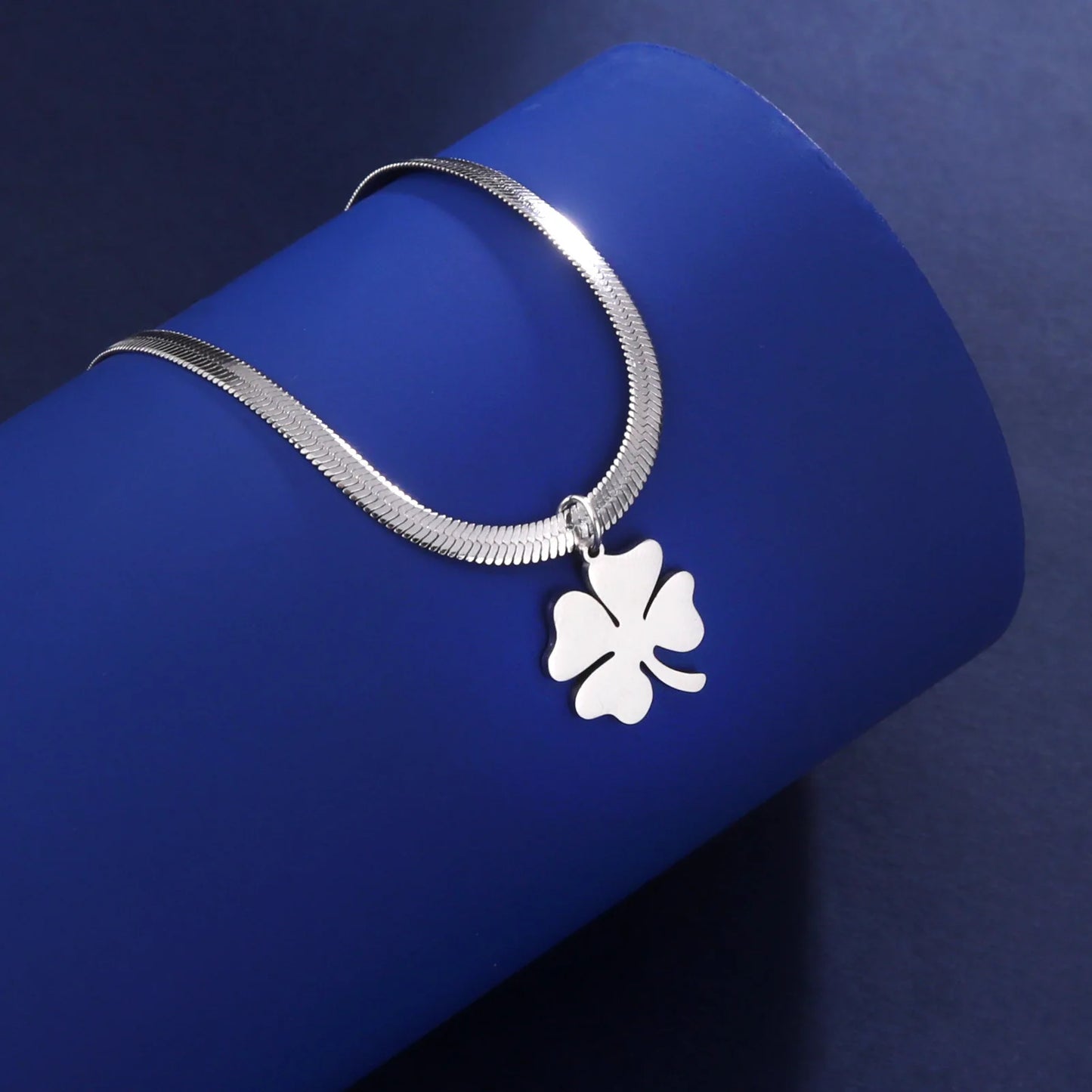 HIPEE Lucky Four-leaf Clover Pendant Necklace – Stainless Steel Snake Chain