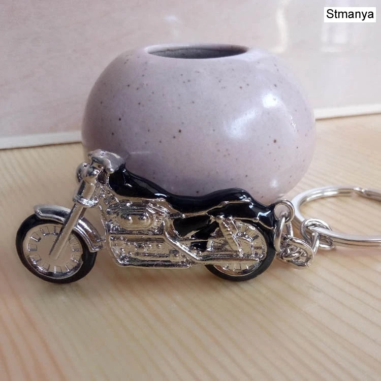 Stmanya Motorcycle Keychain – Metal Car Key Ring Charm – Trendy 3D Crafts