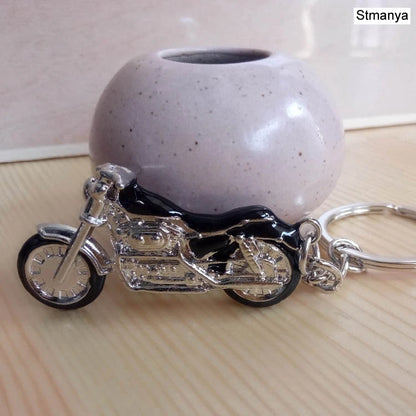 Stmanya Motorcycle Keychain – Metal Car Key Ring Charm – Trendy 3D Crafts